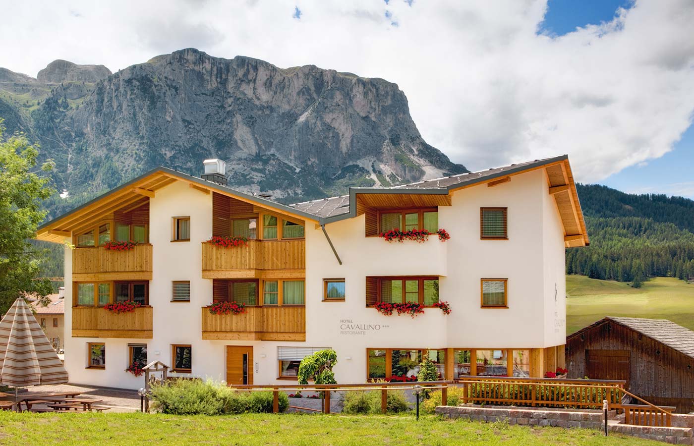 Hotels In Alta Badia: Das Hotel Cavallino